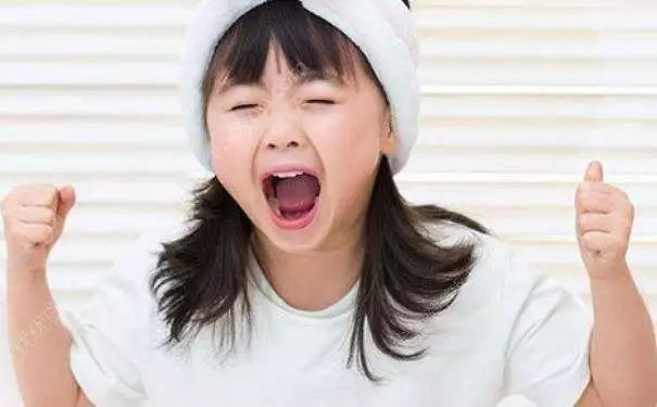 和孩子“發(fā)脾氣”是最笨的教育方式！這幾點(diǎn)教你如何教育孩子？