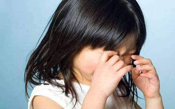 和孩子“發(fā)脾氣”是最笨的教育方式！這幾點(diǎn)教你如何教育孩子？