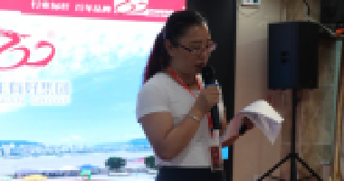 百年人“擁抱藍海，勇冠雙增”用奮斗書寫繽紛